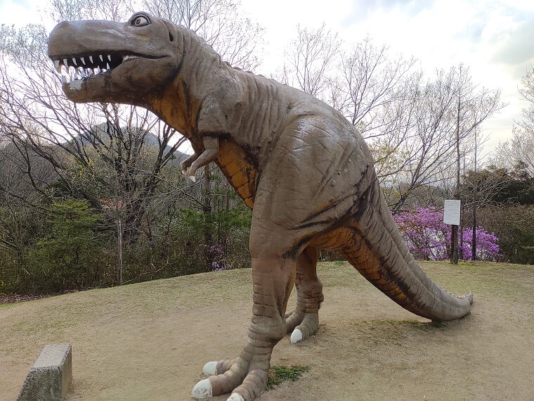太古の森の恐竜のティラノサウルスがすごい！