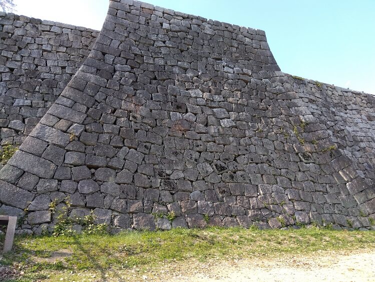 丸亀城の美しい石垣